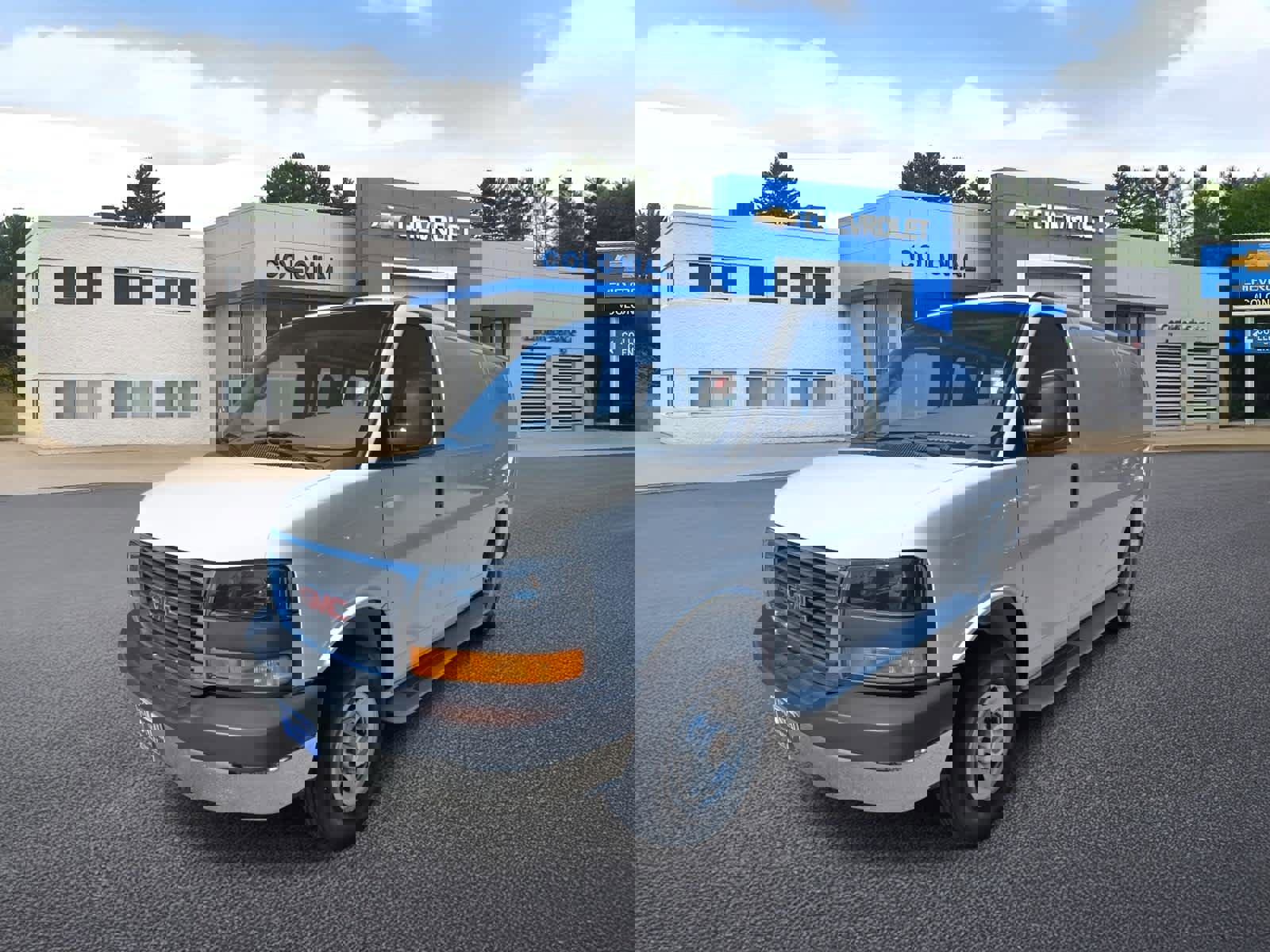 Used 2022 GMC Savana 2500 w/ Driver Convenience Package