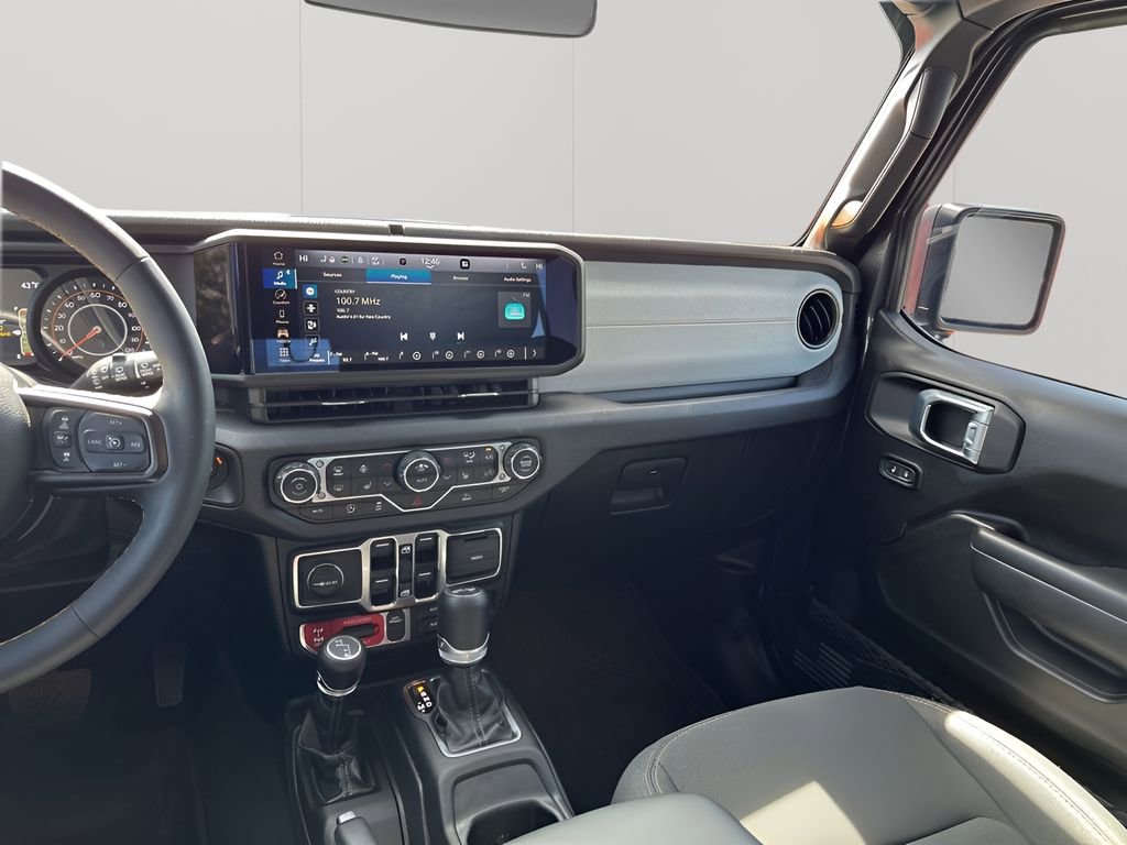 Used 2024 Jeep Wrangler Willys image 24