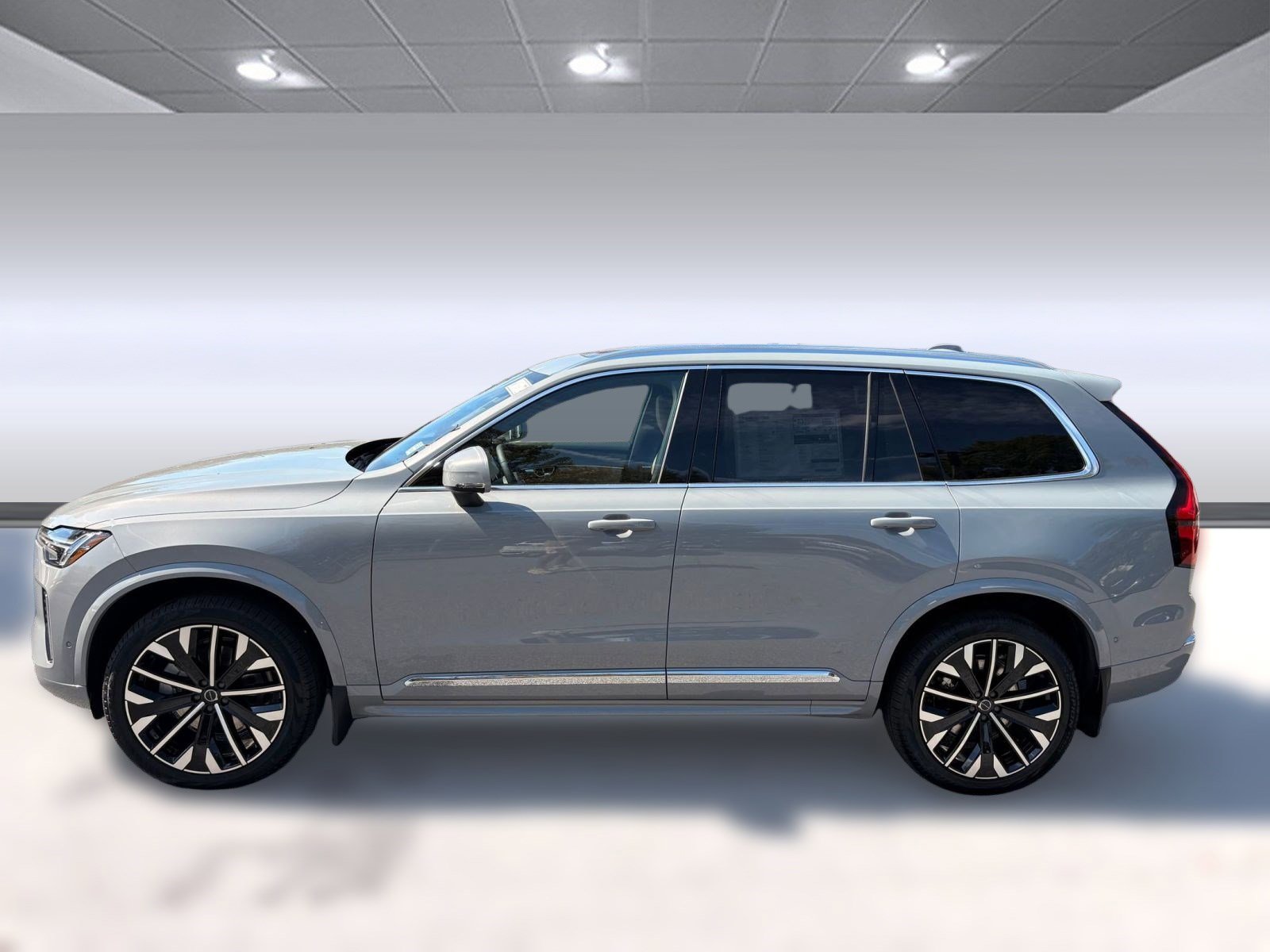 New 2026 Volvo XC90 B6 Plus w/ Protection Package image 2