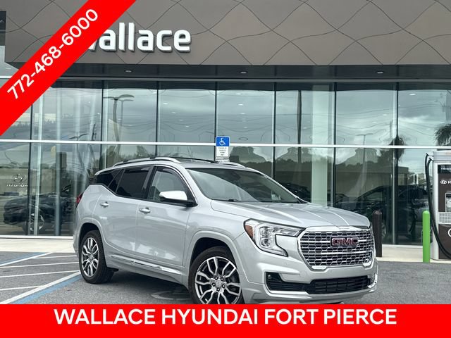 Used 2022 GMC Terrain Denali AWD/4WD image 1