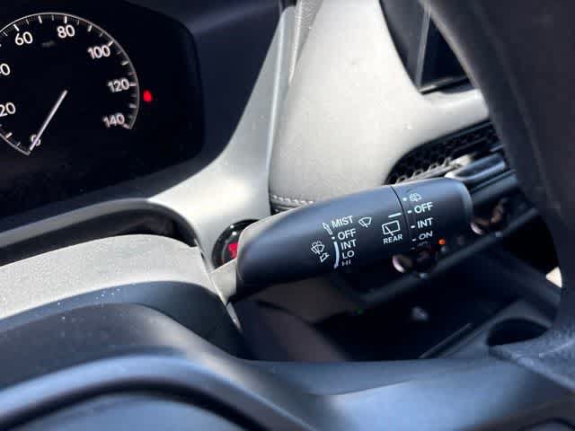 Used 2027 Honda HR-V LX image 17