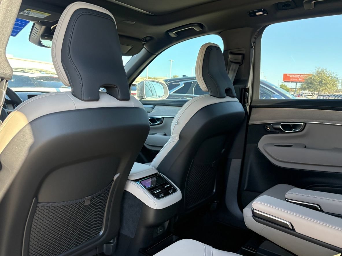 New 2026 Volvo XC90 B6 Plus w/ Protection Package Premier AWD/4WD image 23