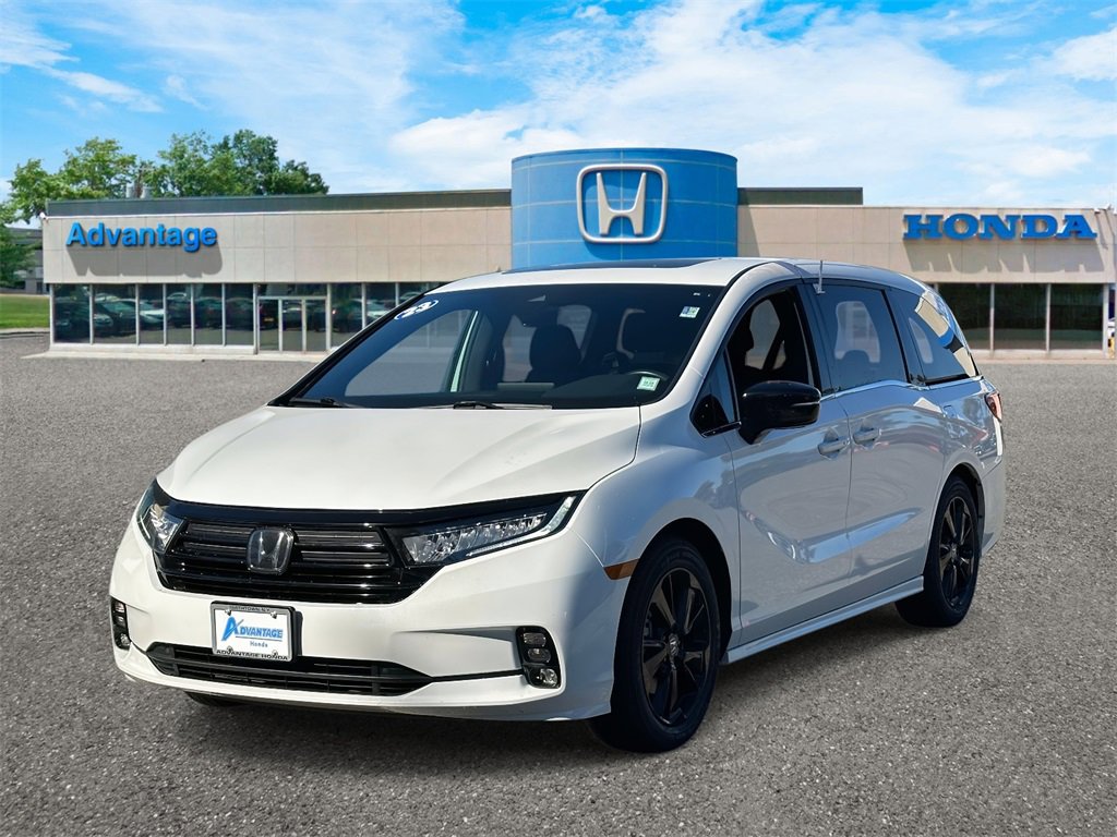 Certified 2023 Honda Odyssey Sport image 2