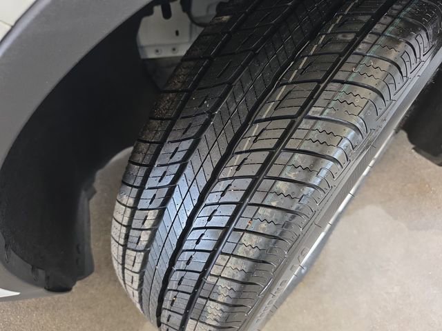 Used 2023 Lincoln Corsair AWD image 32