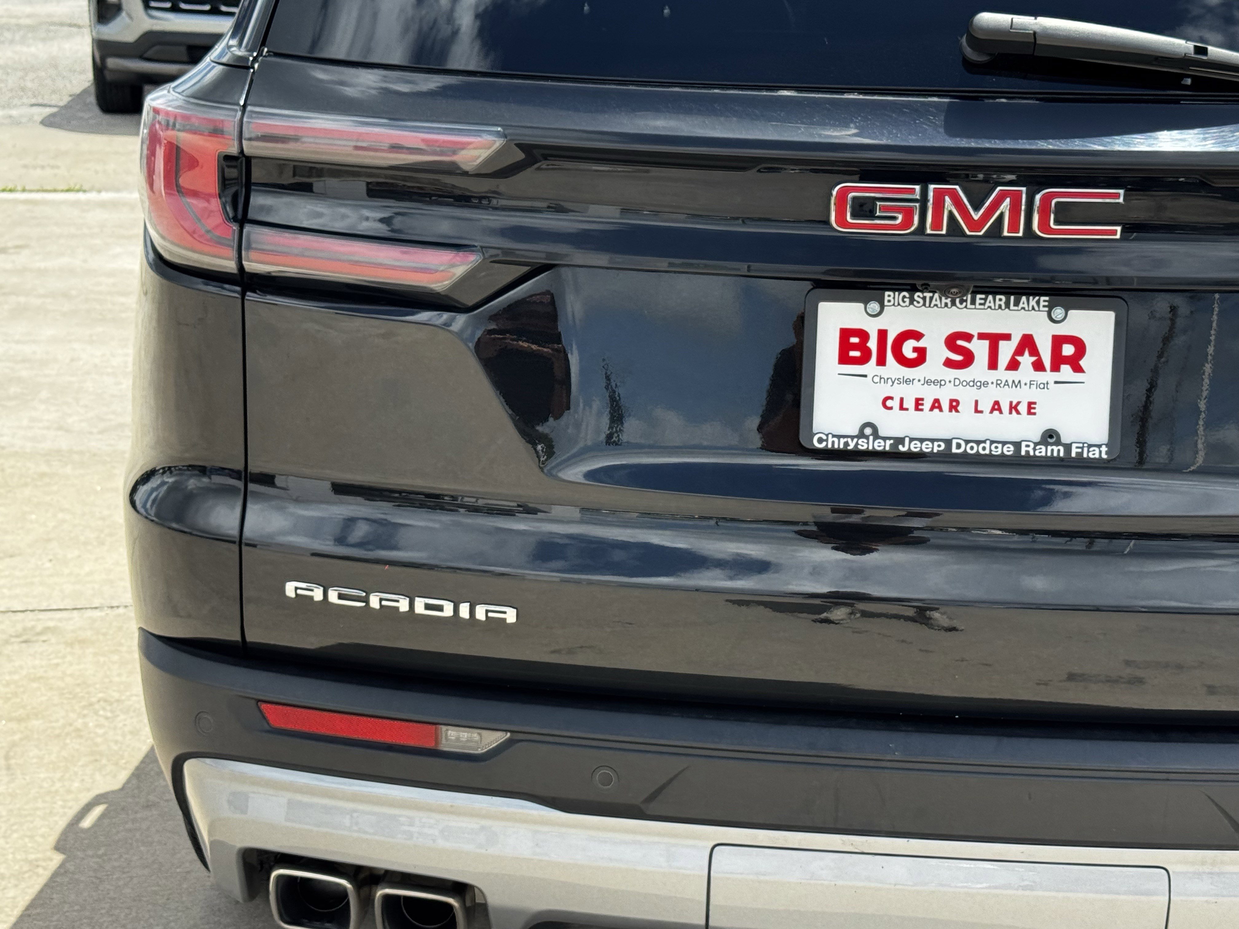 Used 2024 GMC Acadia Elevation FWD image 11