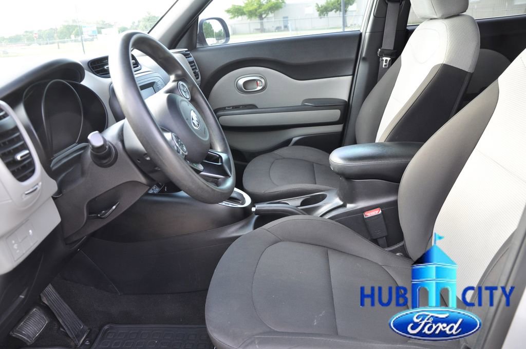 Used 2016 Kia Soul FWD image 10