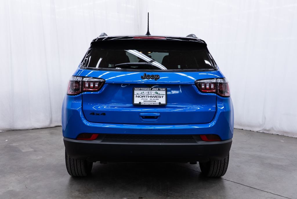 Used 2023 Jeep Compass Latitude AWD/4WD image 5