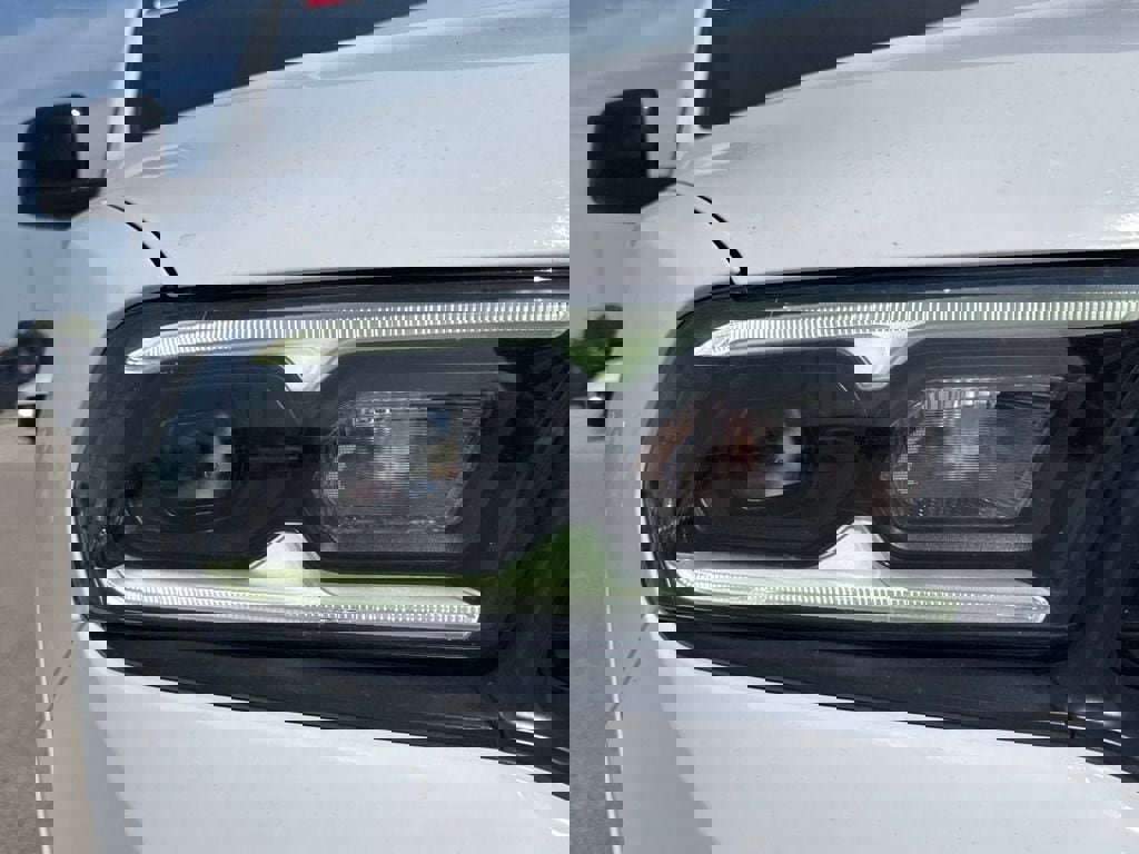 Used 2024 Dodge Durango R/T w/ Blacktop Package image 12