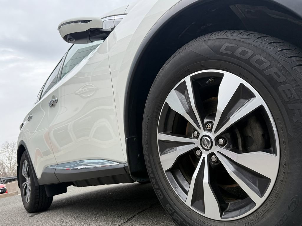 Used 2019 Nissan Murano SV w/ Premium Package image 9