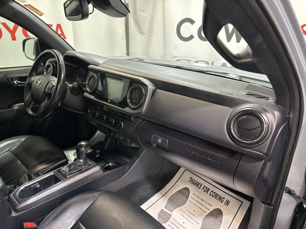 Used 2019 Toyota Tacoma TRD Off-Road image 11