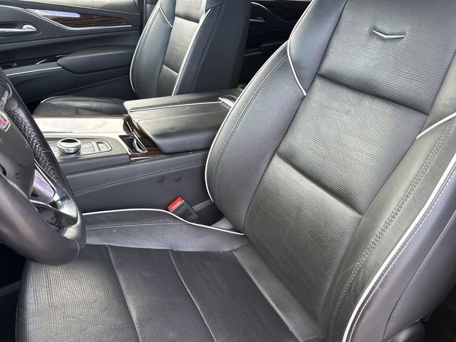 Used 2023 Cadillac Escalade Premium Luxury image 13