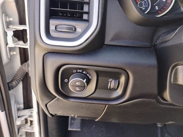 Used 2023 RAM 2500 Big Horn w/ Level 1 Equipment Group AWD/4WD image 16