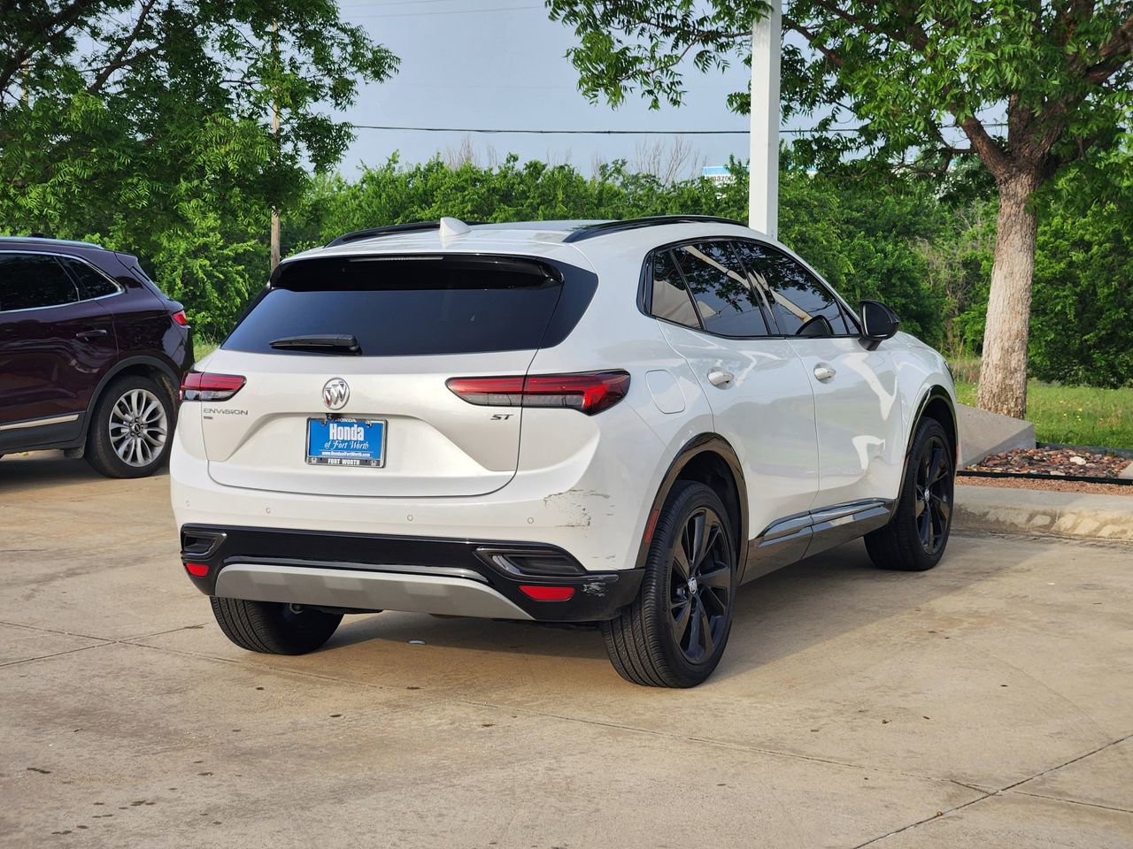 Used 2023 Buick Envision Essence w/ Sport Touring Package AWD/4WD image 5