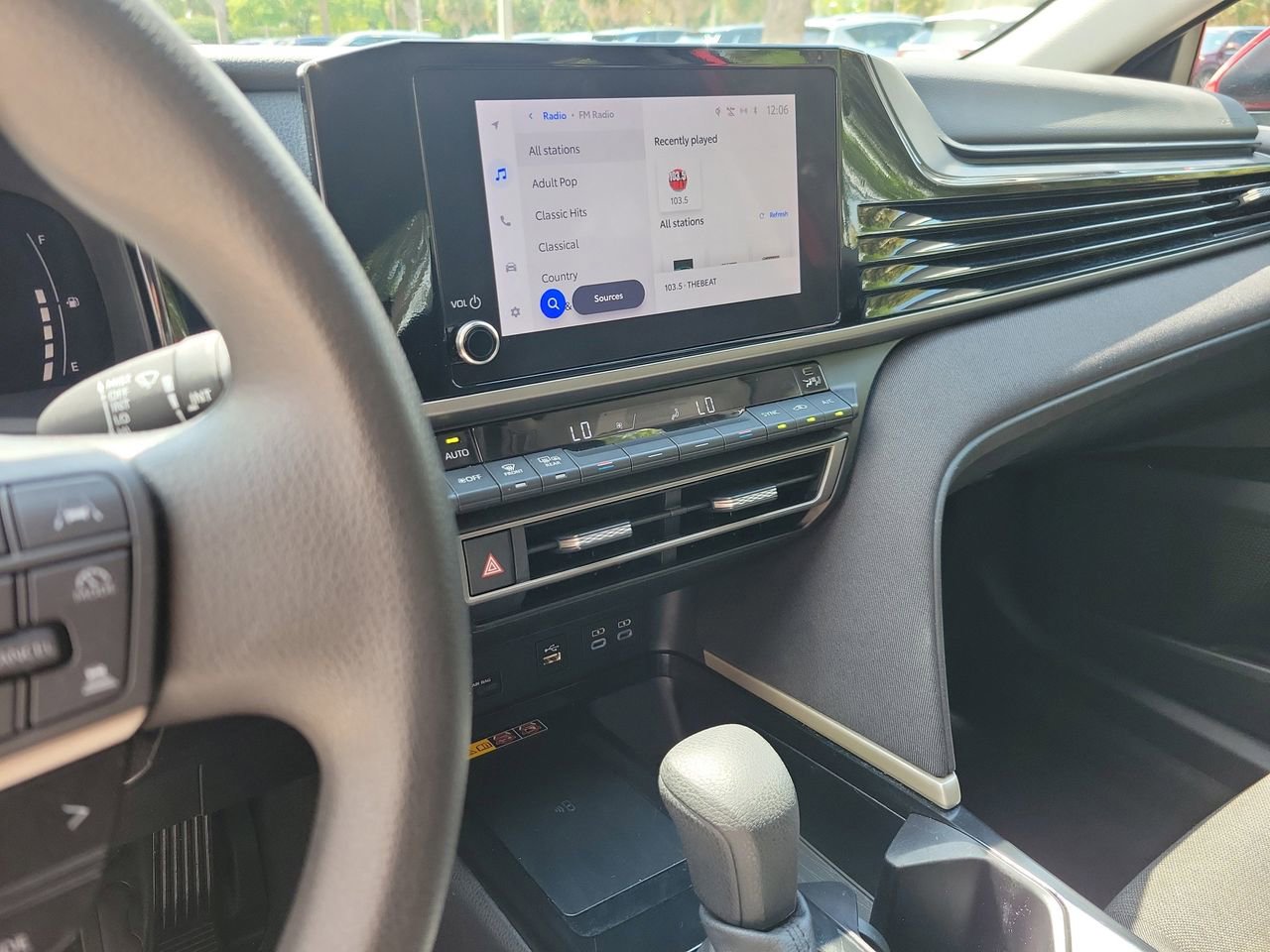 Used 2025 Toyota Camry LE image 24