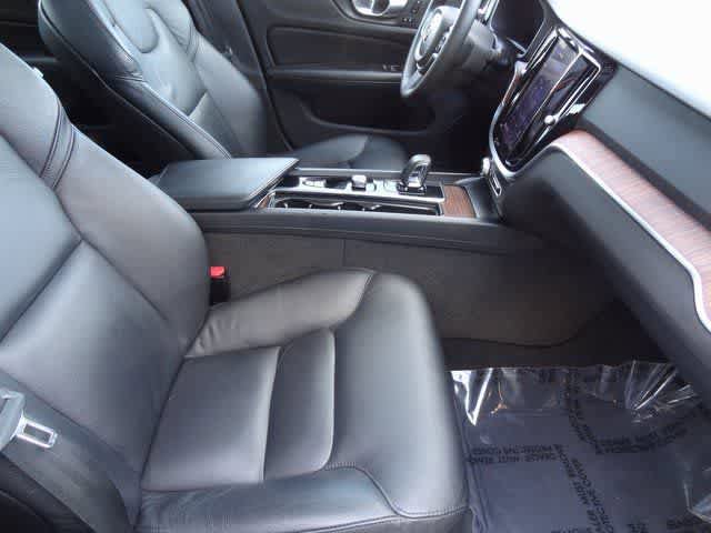 Used 2024 Volvo S60 B5 Plus FWD image 14
