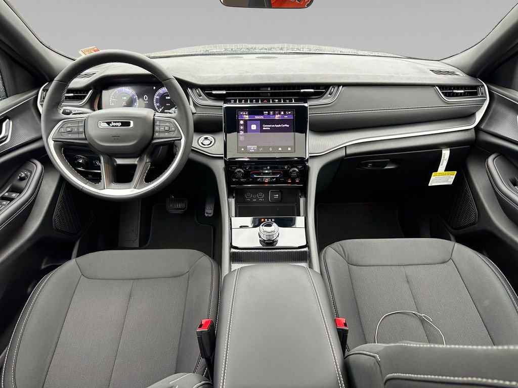 New 2025 Jeep Grand Cherokee L Laredo w/ Luxury Tech Group I image 12