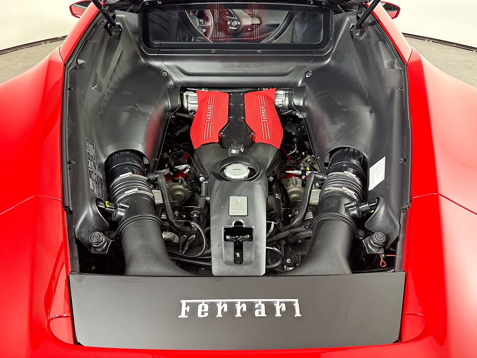 Certified 2017 Ferrari 488 GTB RWD image 25