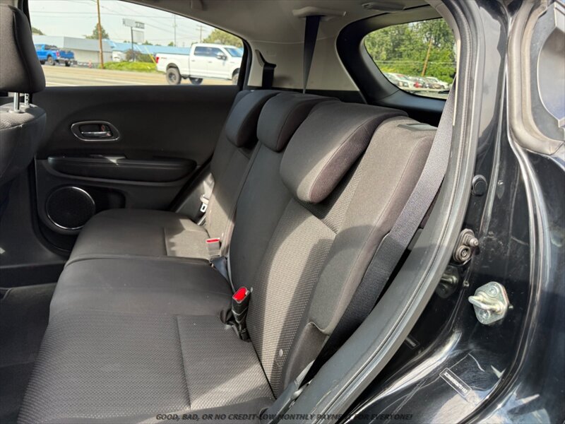 Used 2016 Honda HR-V EX image 16