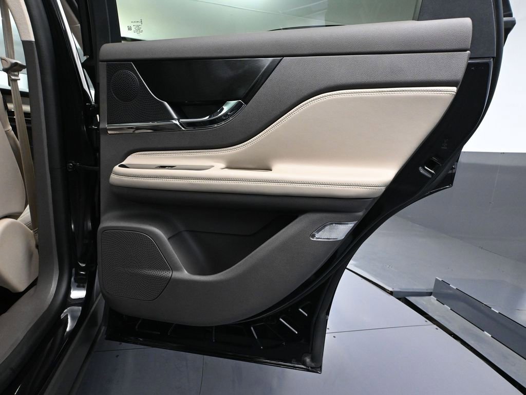 Used 2024 Lincoln Corsair AWD w/ Equipment Group 101A image 45