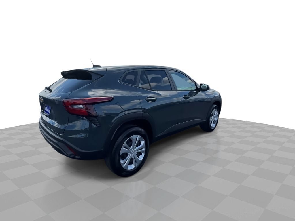 New 2026 Chevrolet Trax LS w/ Driver Confidence Package FWD image 7