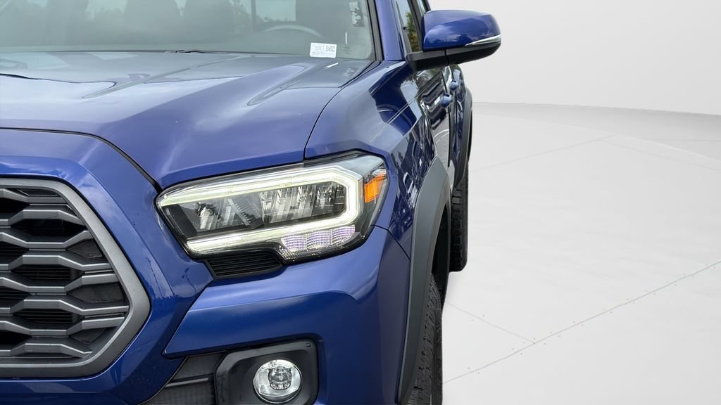 Used 2023 Toyota Tacoma TRD Off-Road w/ Advanced Technology Package AWD/4WD image 33