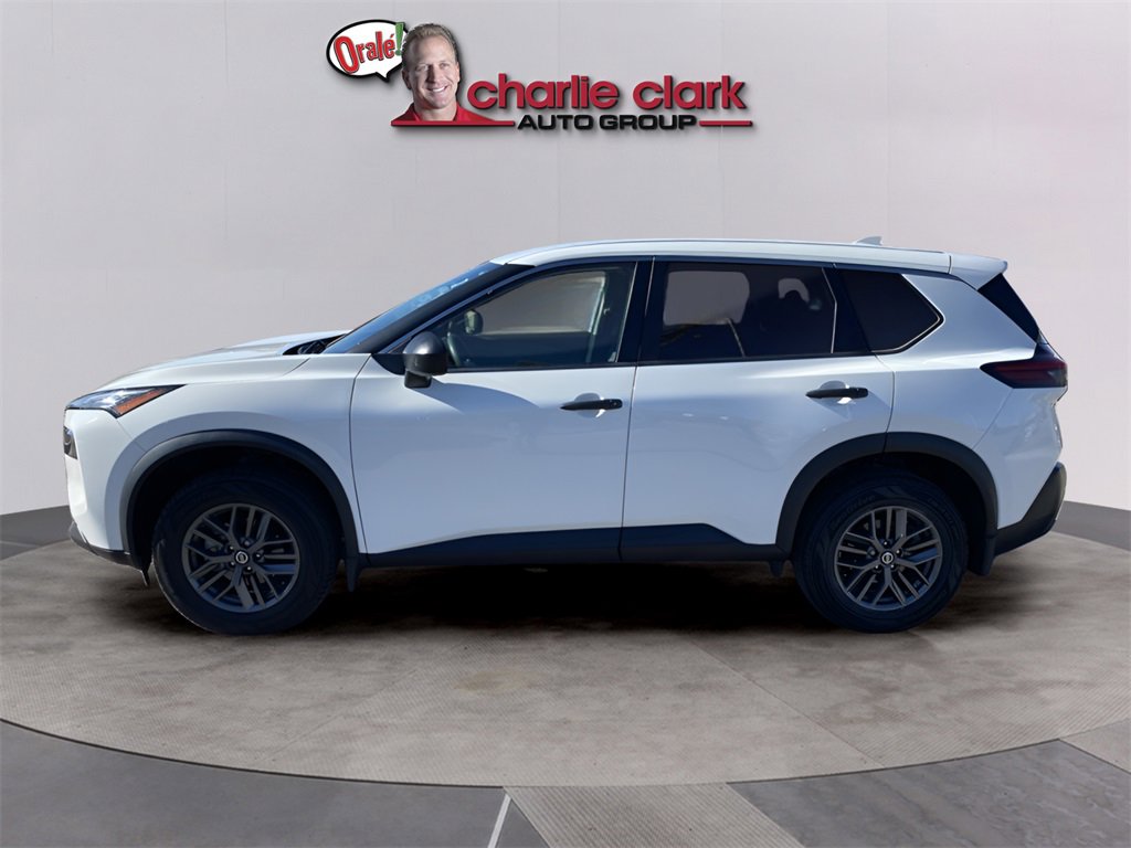 Used 2021 Nissan Rogue S image 3
