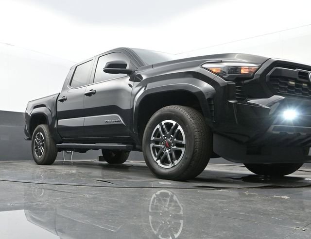 Used 2024 Toyota Tacoma TRD Sport image 9