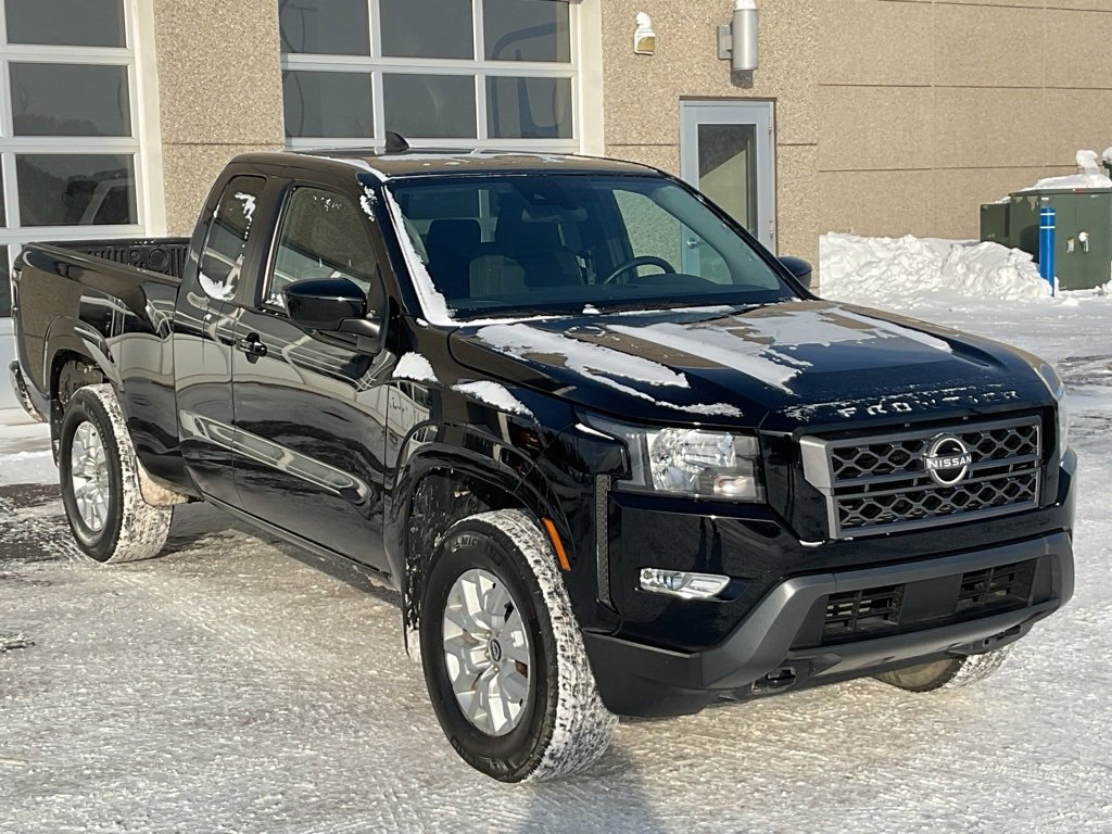 Used 2024 Nissan Frontier SV w/ SV Convenience Package image 3
