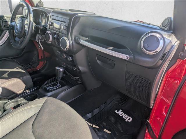 Used 2013 Jeep Wrangler Unlimited Sahara w/ Max Tow Pkg image 18