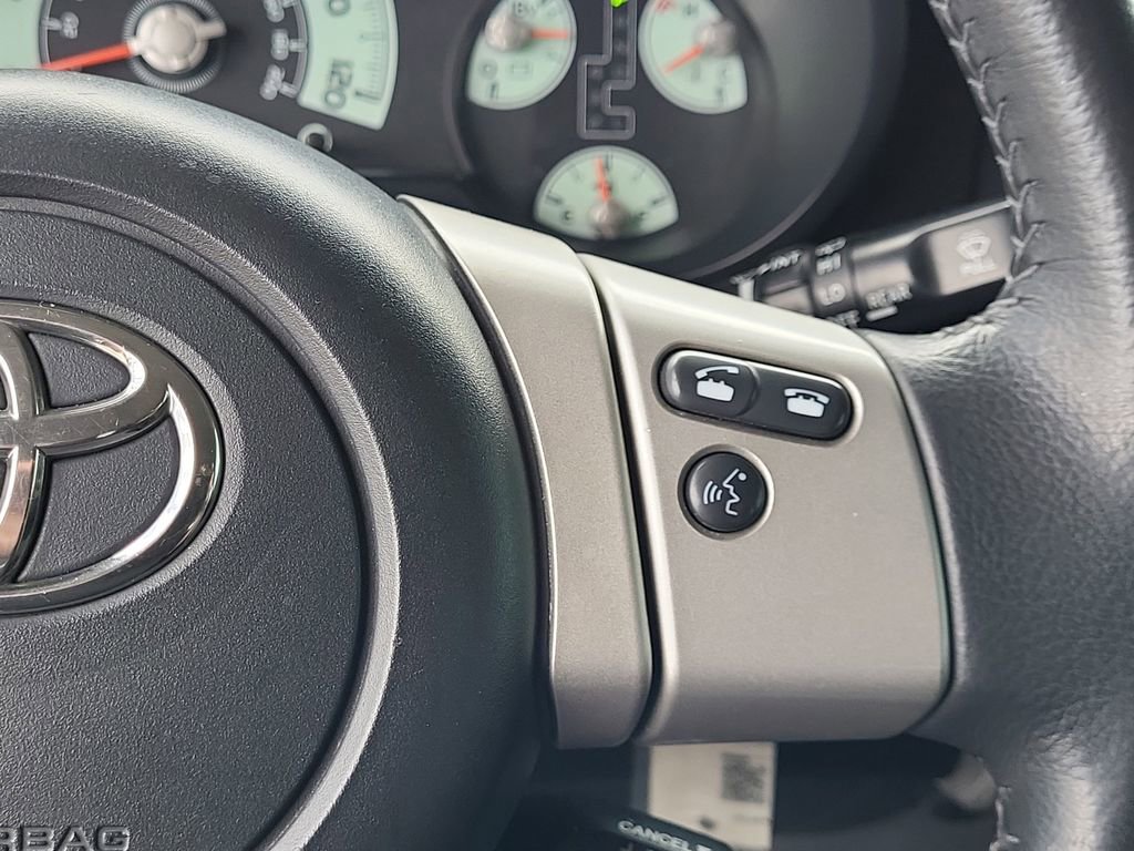 Used 2013 Toyota FJ Cruiser 4WD image 26