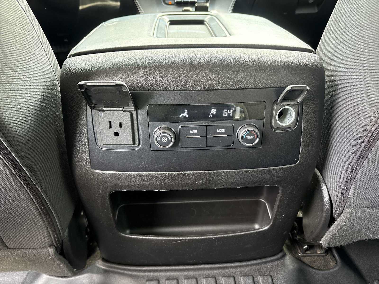 Used 2018 Chevrolet Suburban LS w/ All-Season Package AWD/4WD image 19