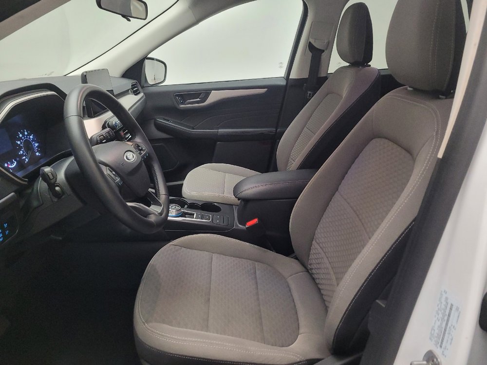 Used 2022 Ford Escape SE w/ SE Sport Appearance Package image 17