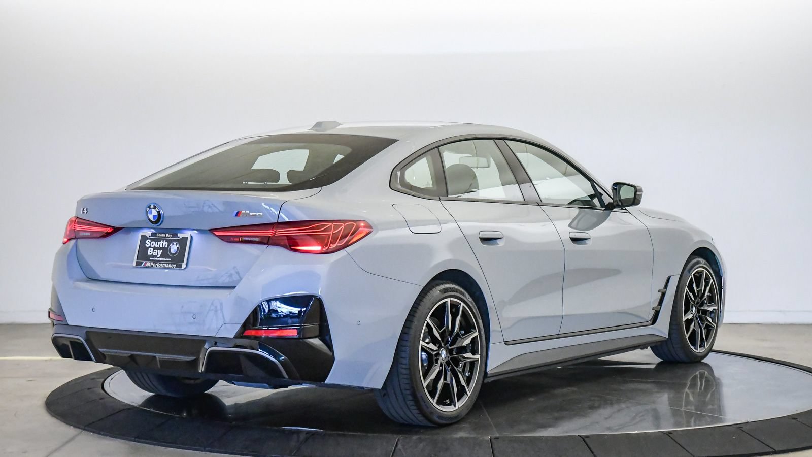 Used 2025 BMW i4 M50 AWD/4WD image 5