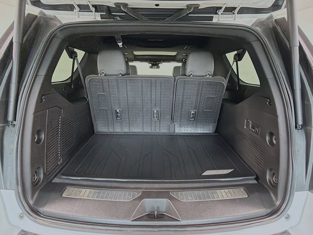 Used 2023 Chevrolet Suburban Z71 w/ Luxury Package AWD/4WD image 30