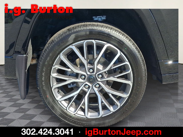 New 2027 Jeep Grand Cherokee Summit AWD/4WD image 5