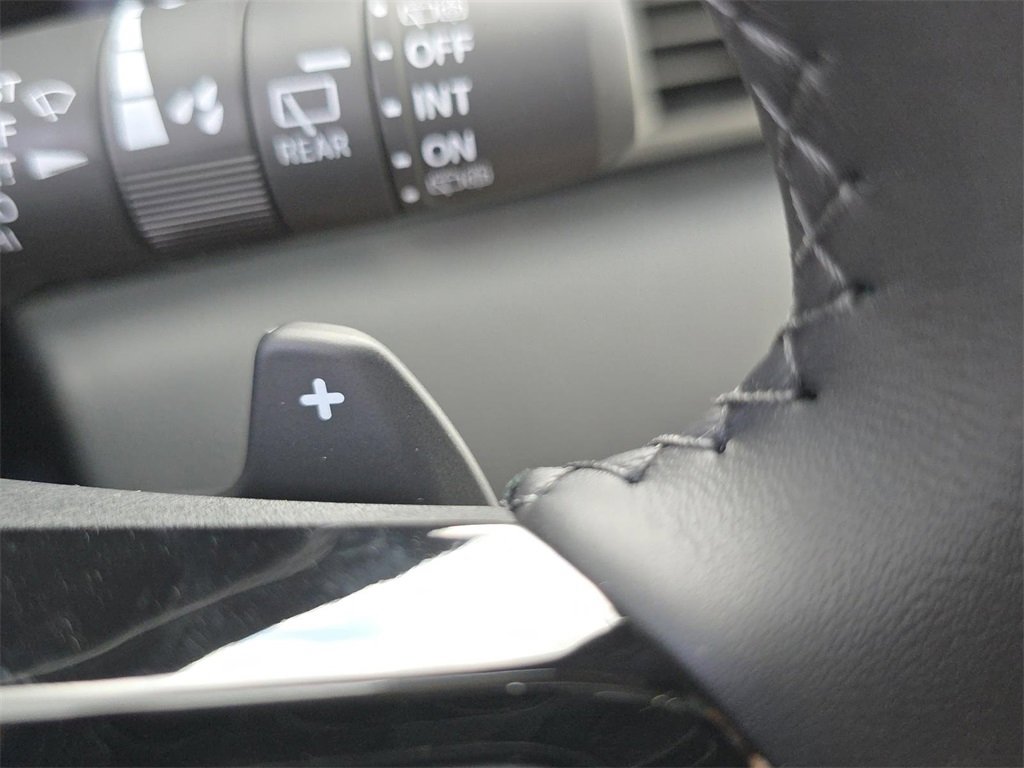 New 2025 Honda Pilot Touring image 33