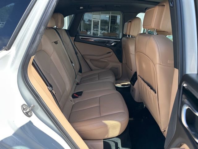 Used 2019 Porsche Macan image 40