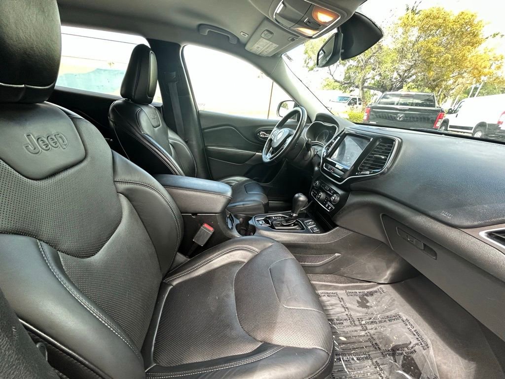 Used 2019 Jeep Cherokee Limited image 34