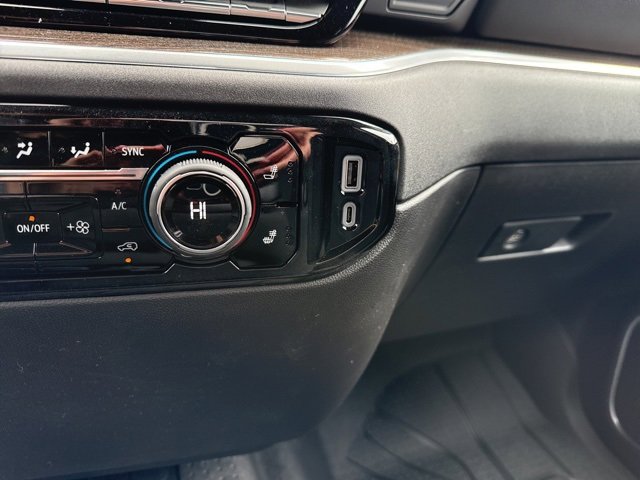 New 2026 Chevrolet Silverado 1500 LT w/ LPO, Dark Essentials Package image 29