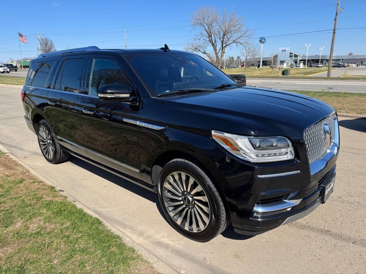 Used 2019 Lincoln Navigator L Reserve image 7