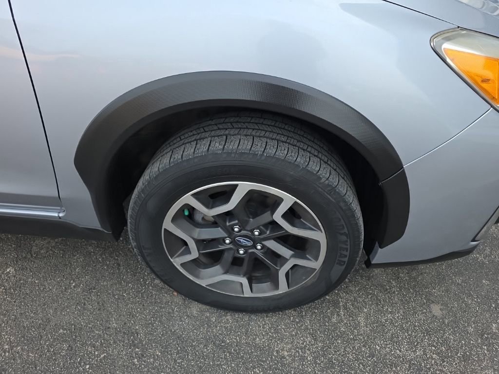 Used 2017 Subaru Crosstrek 2.0i Limited image 17