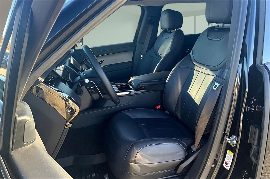 Used 2024 Land Rover Range Rover Sport SE image 26