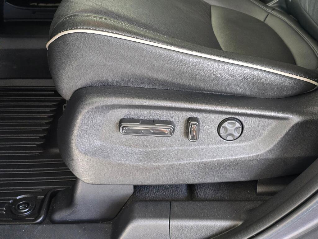 Used 2025 Honda Odyssey Touring image 25