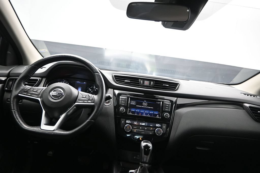 Used 2022 Nissan Rogue Sport SV FWD image 19