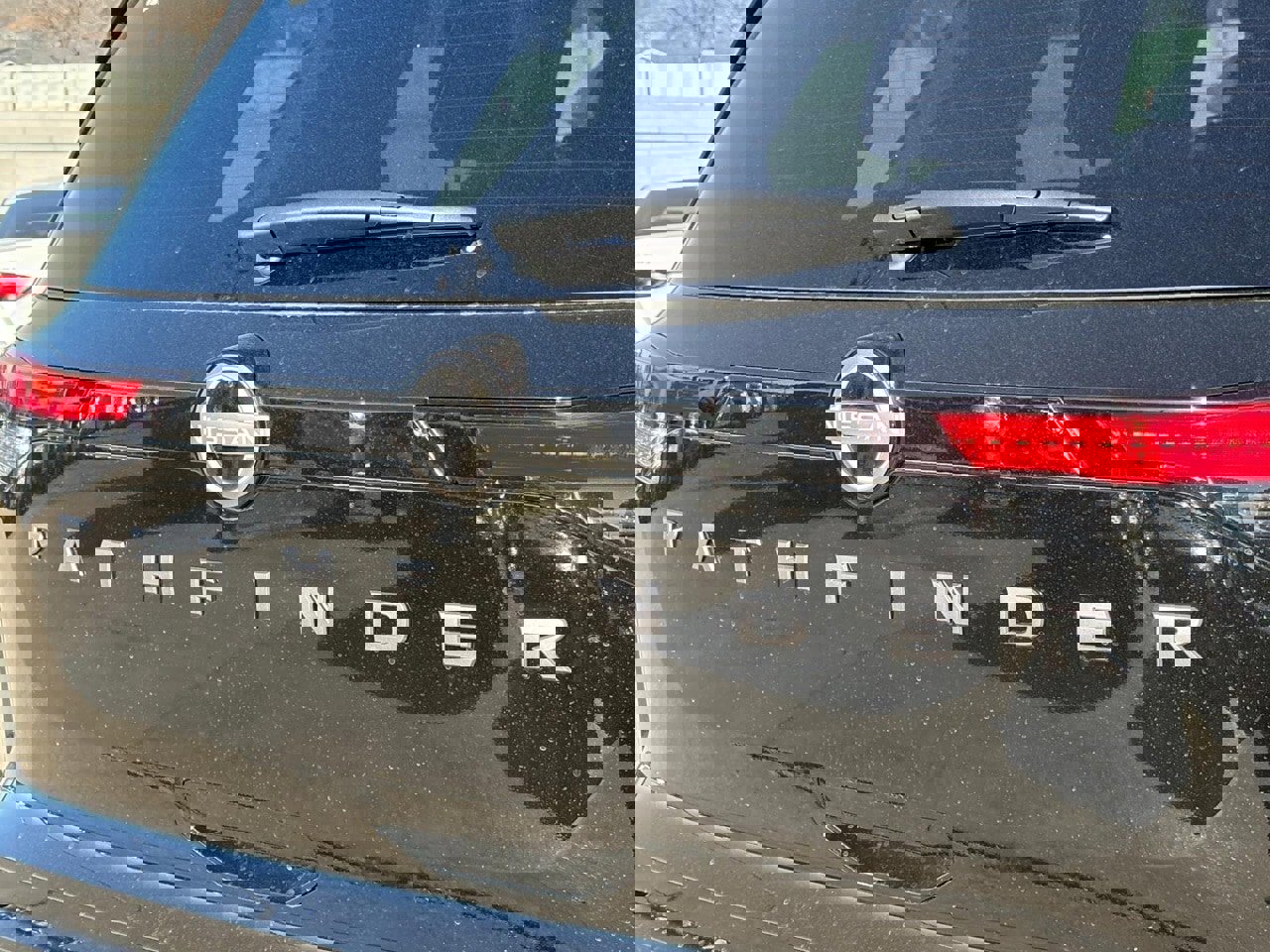 New 2026 Nissan Pathfinder SV image 9