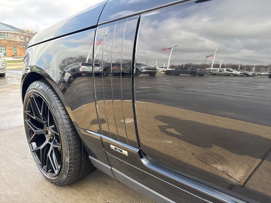 Used 2019 Land Rover Range Rover Long Wheelbase Supercharged image 14