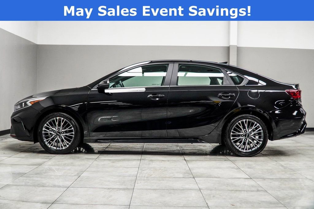 Used 2024 Kia Forte GT-Line w/ GT-Line Premium Package FWD image 9