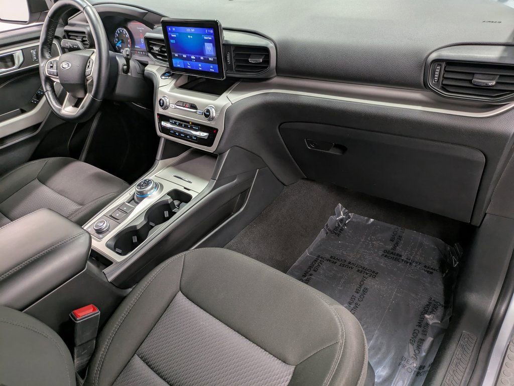 Used 2022 Ford Explorer XLT w/ Class IV Trailer Tow Package image 29