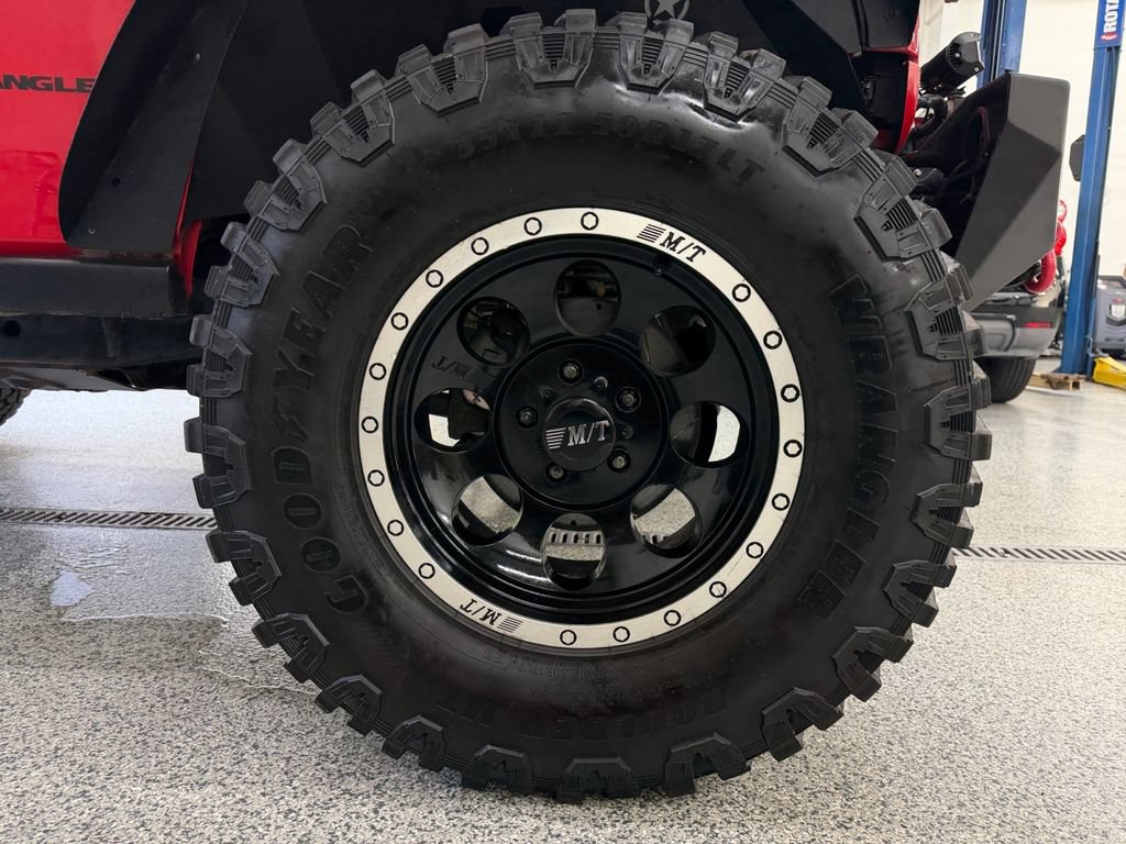 Used 2016 Jeep Wrangler Rubicon w/ Power Convenience Group AWD/4WD image 44