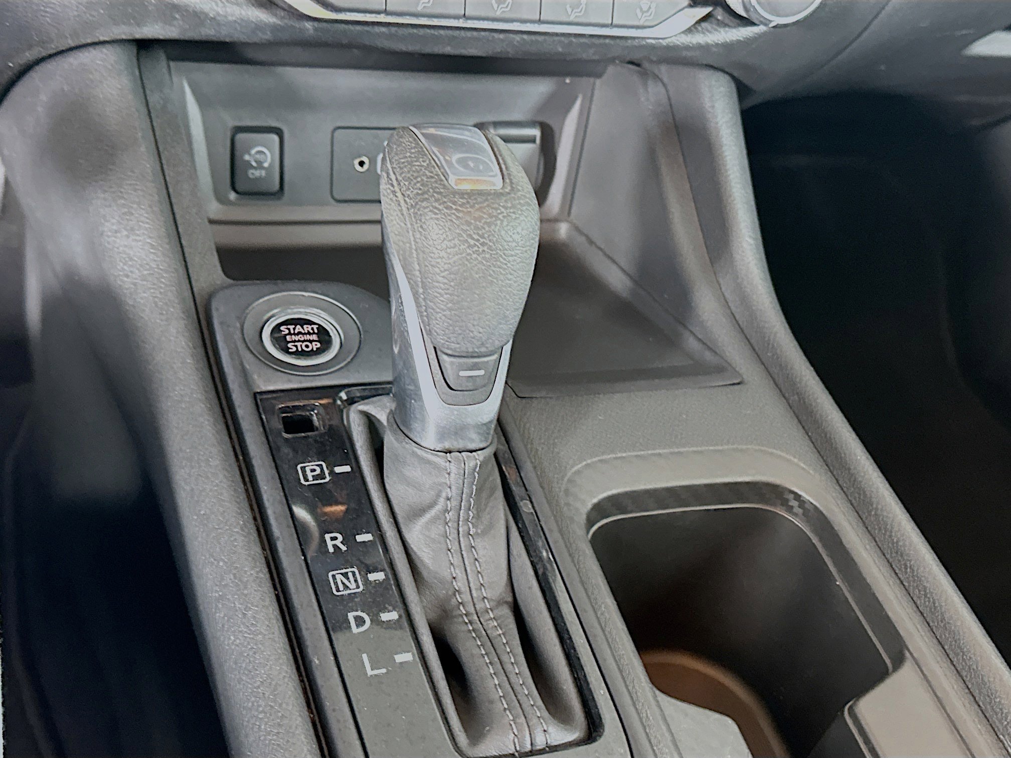 Used 2024 Nissan Sentra S image 24